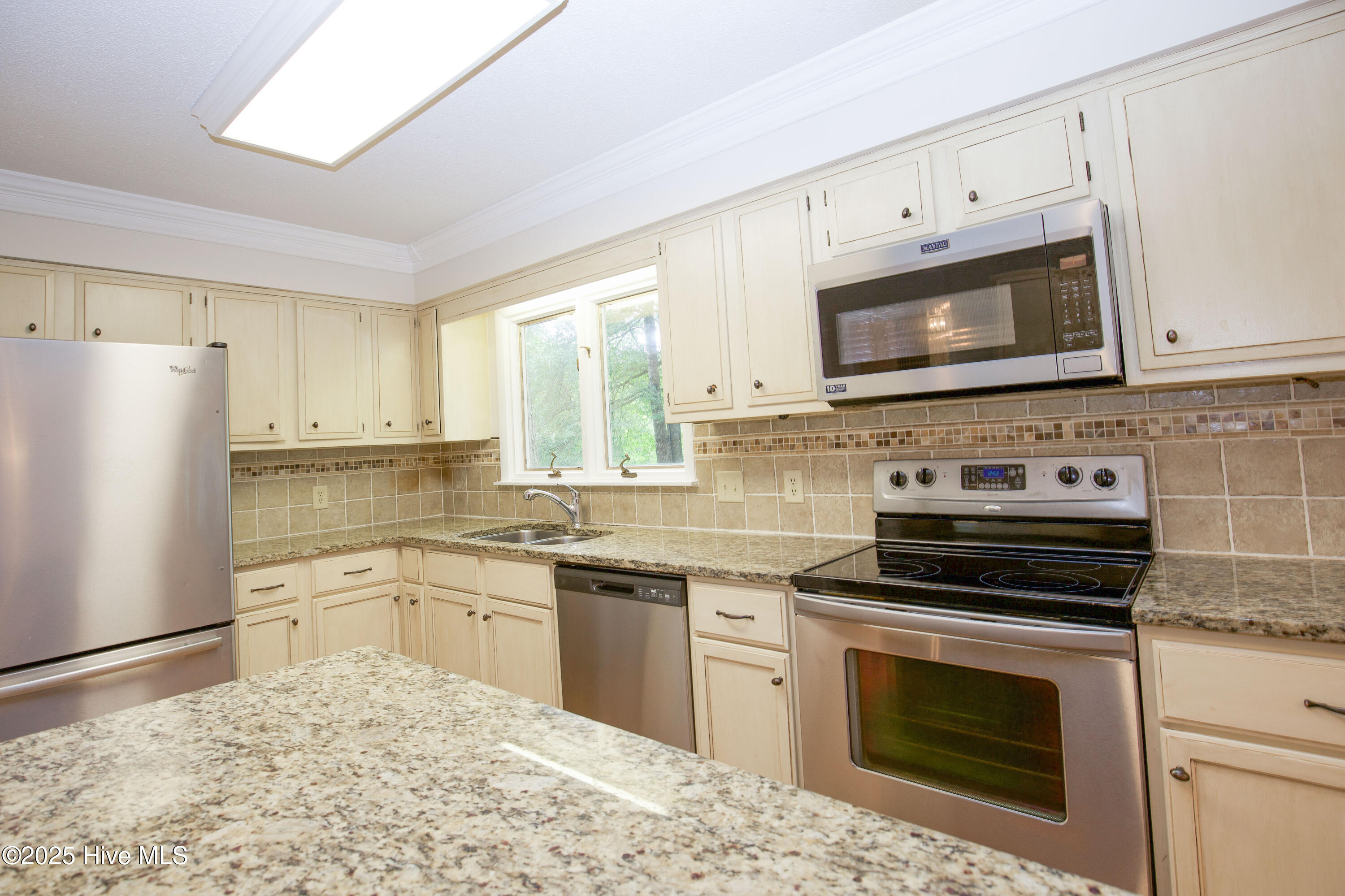 234 Lakeview Drive