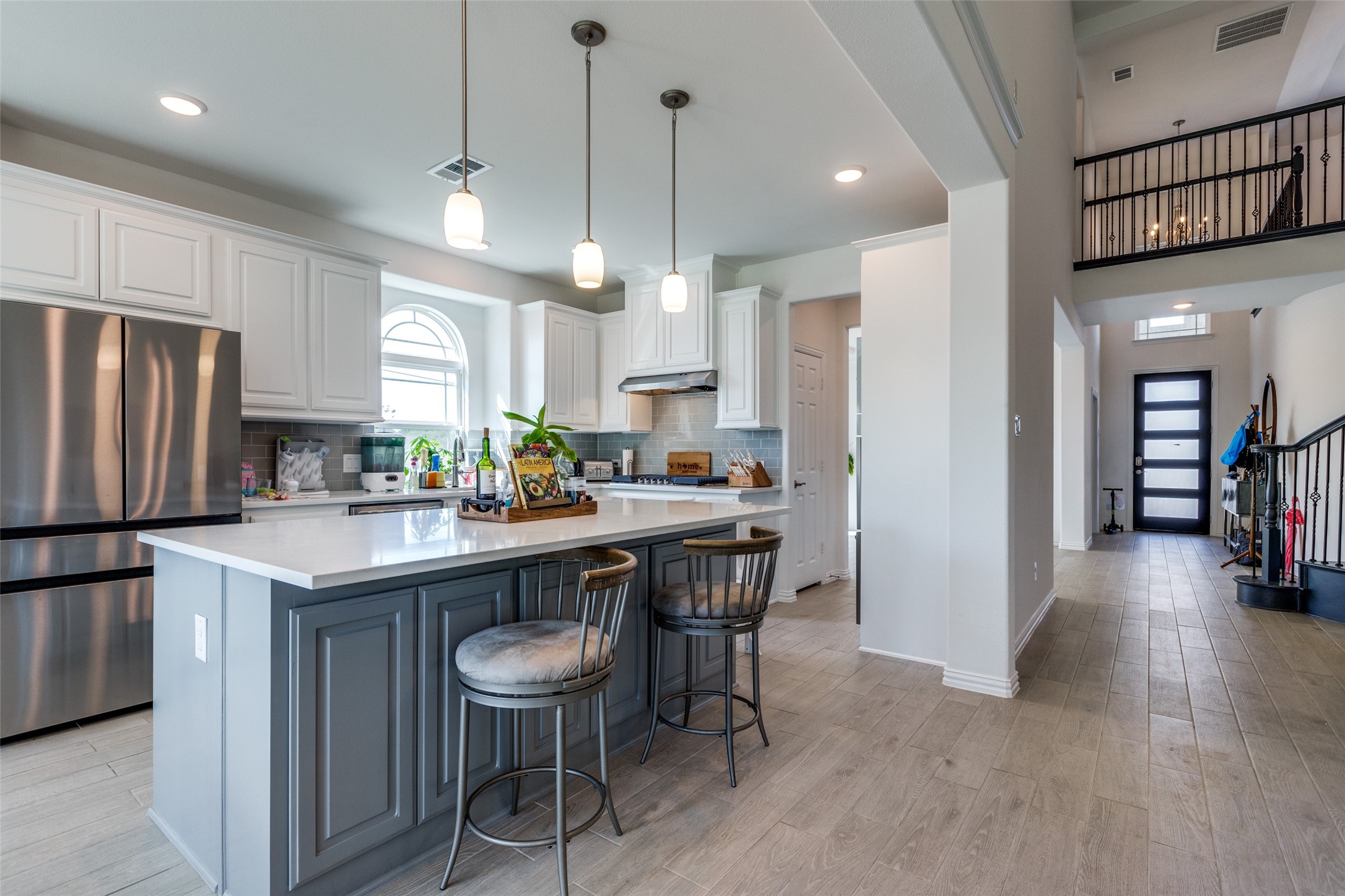 3332 Azure Lane