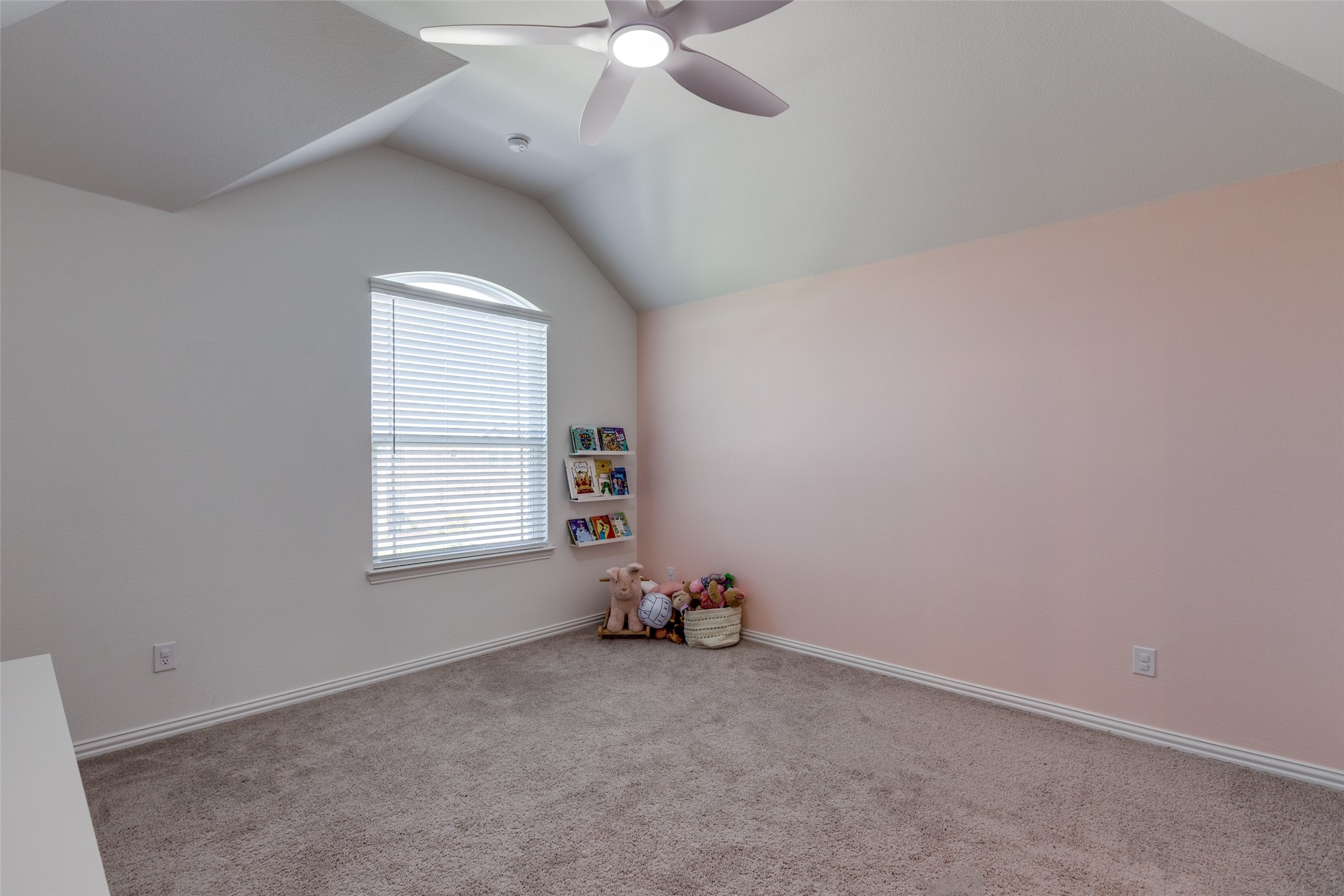 3332 Azure Lane