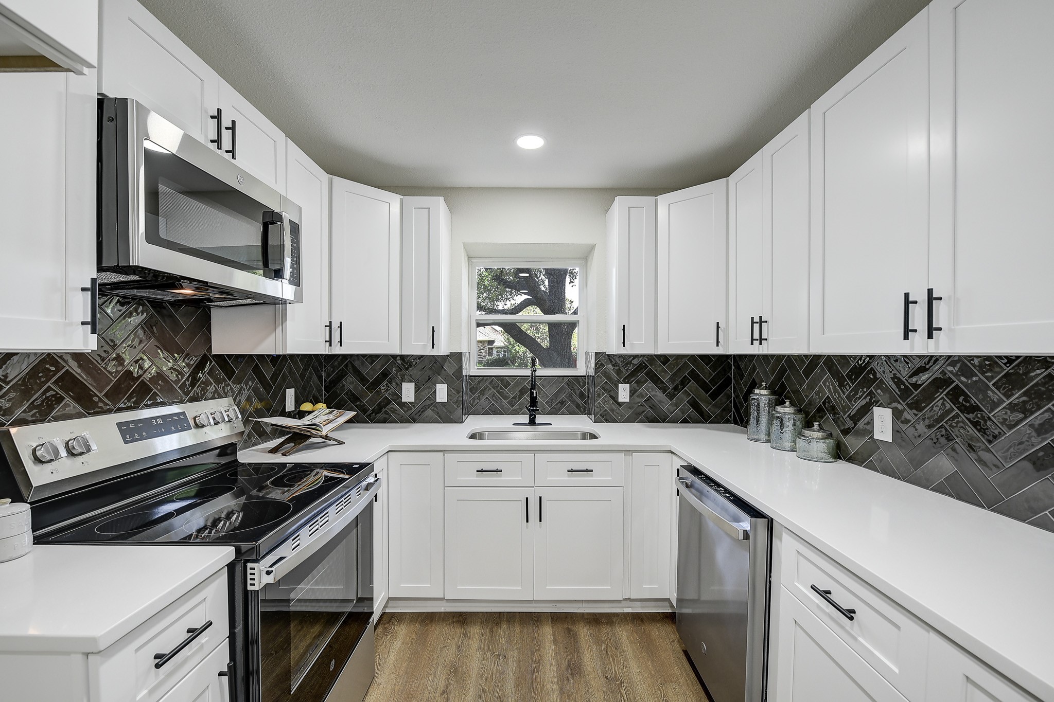 1809 Field Cove Drive