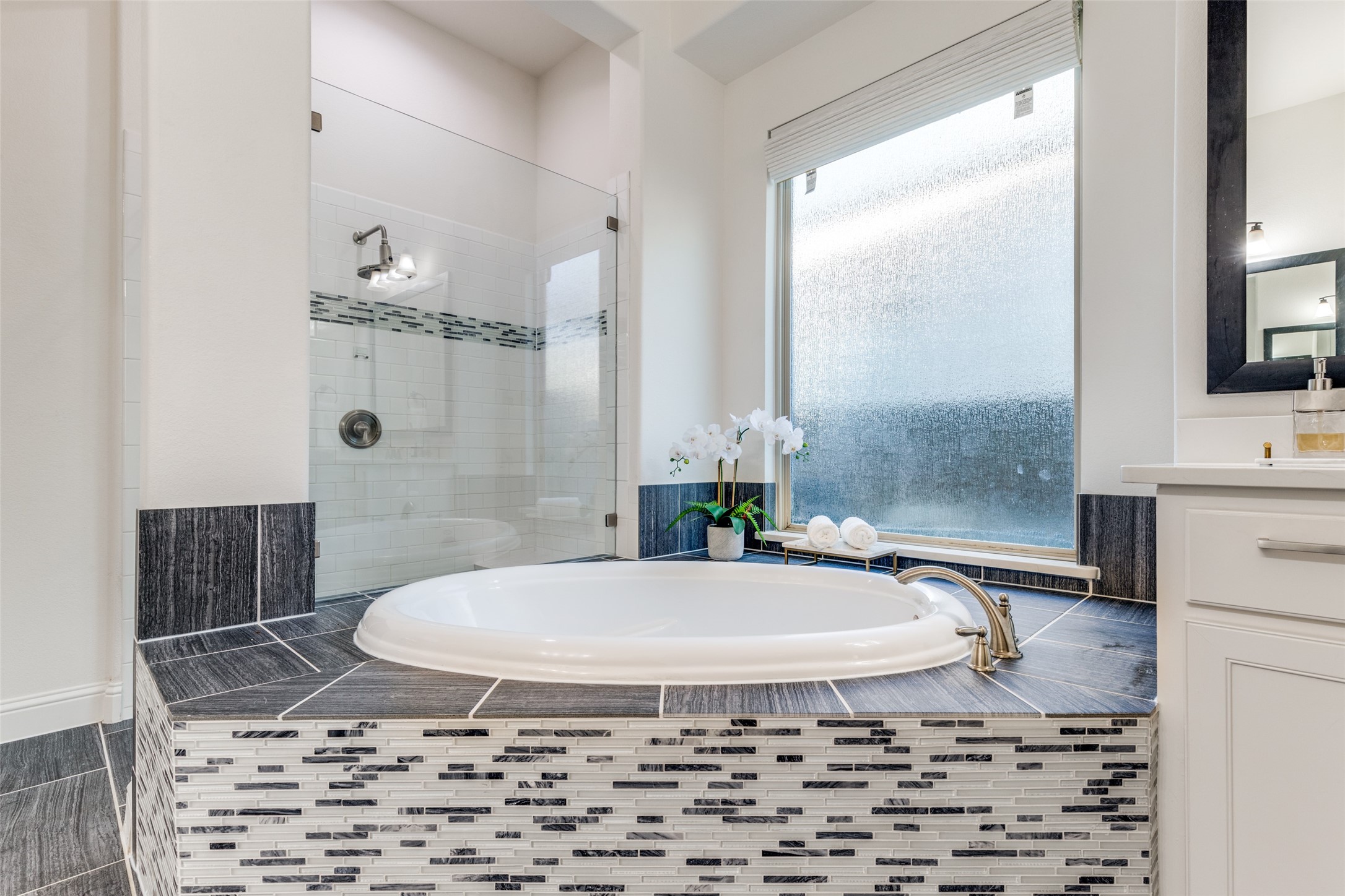 1688 Saddle Tree Road