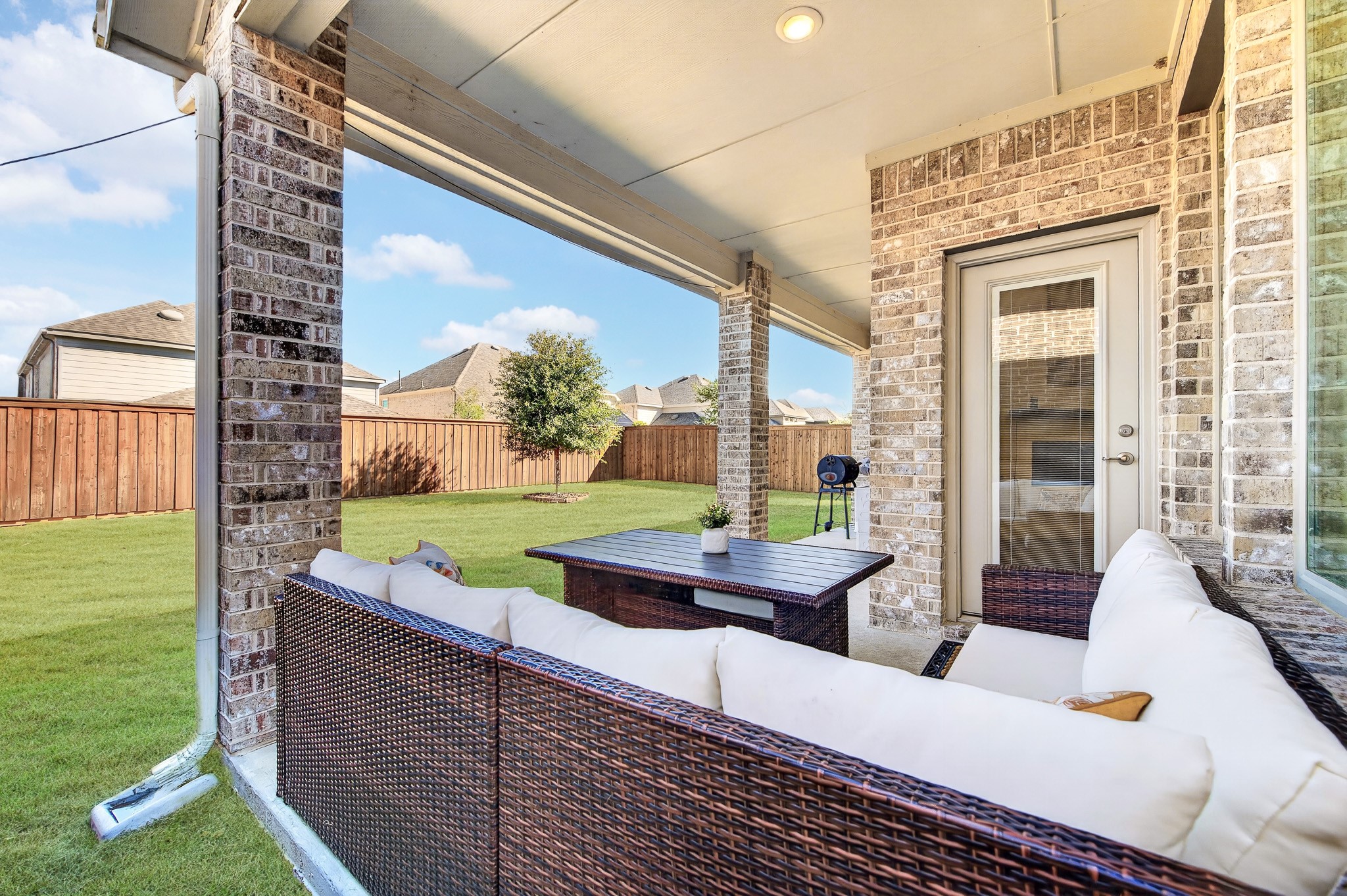 3829 Pearlwood Road