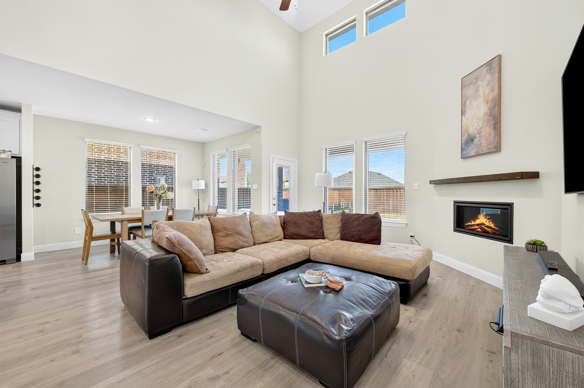 3829 Pearlwood Road
