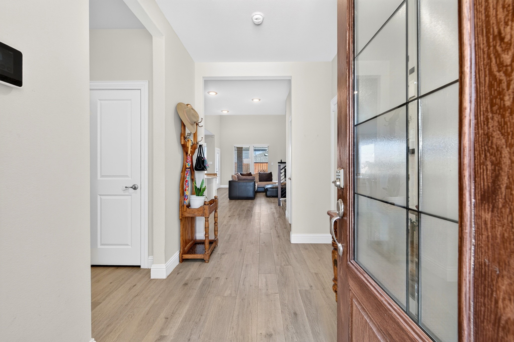 3829 Pearlwood Road