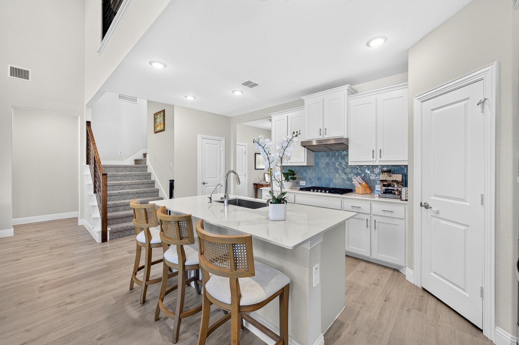 3829 Pearlwood Road