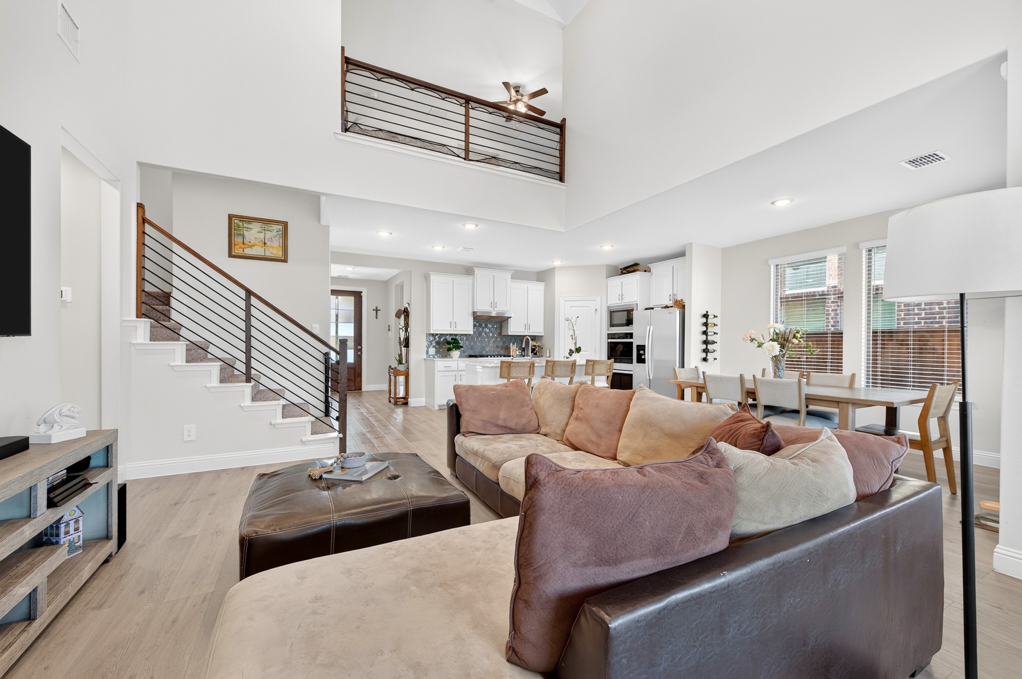 3829 Pearlwood Road