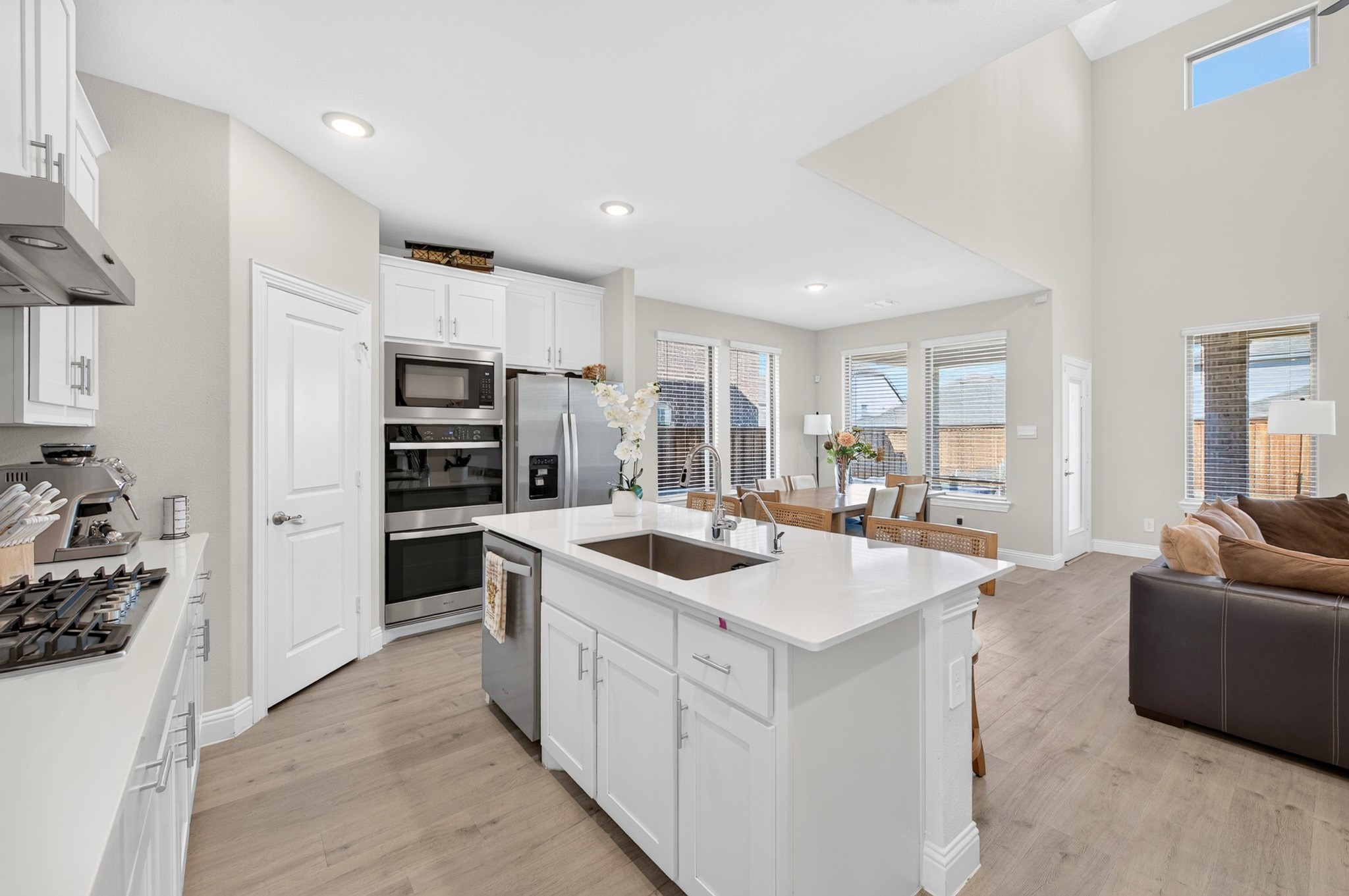 3829 Pearlwood Road