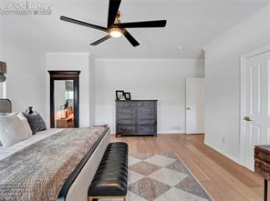 327 W Hahns Peak Avenue