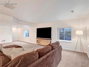 327 W Hahns Peak Avenue
