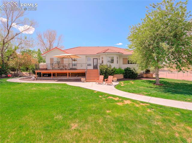 327 W Hahns Peak Avenue