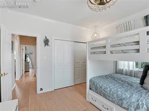 327 W Hahns Peak Avenue