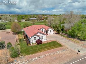327 W Hahns Peak Avenue