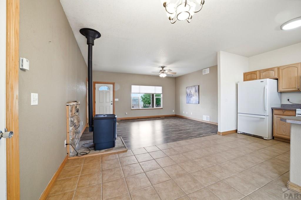 1008 E Kirkwood Dr