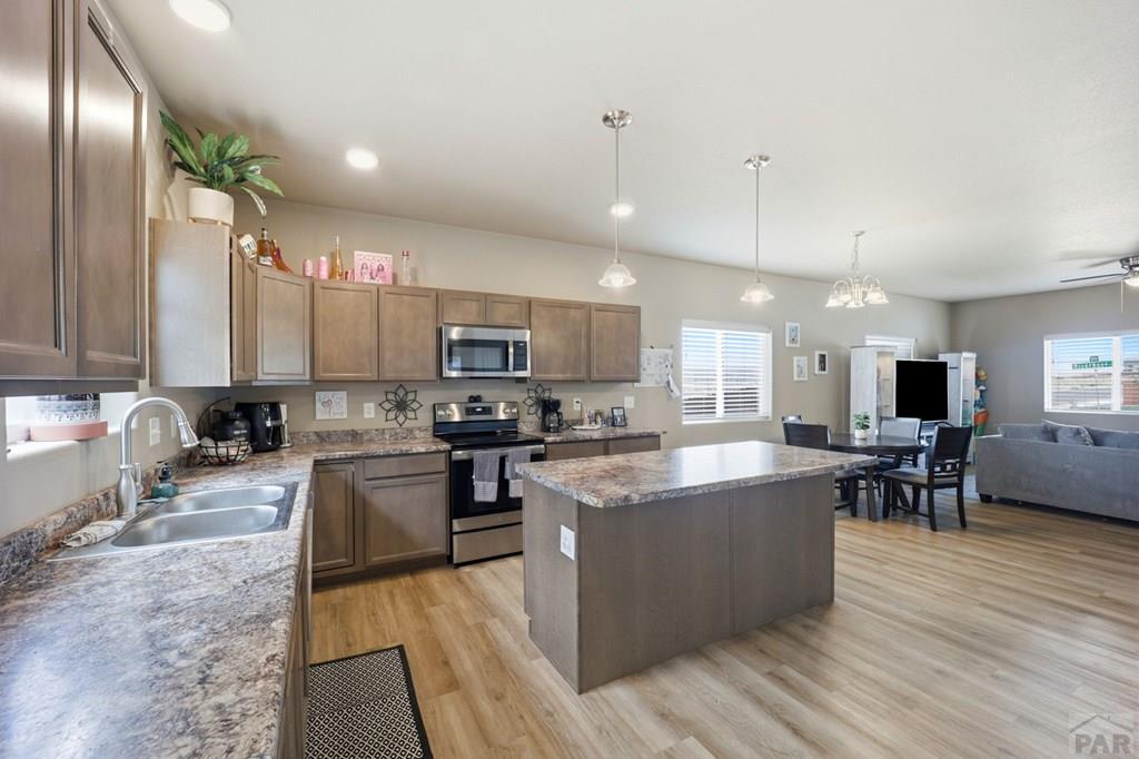 2324 Riverboat Ct
