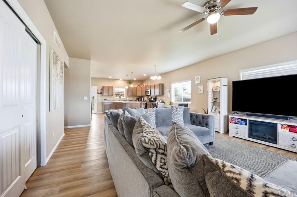 2324 Riverboat Ct