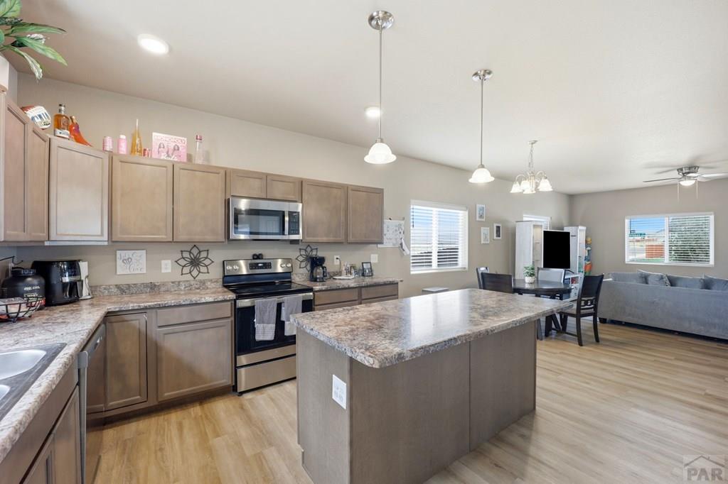 2324 Riverboat Ct