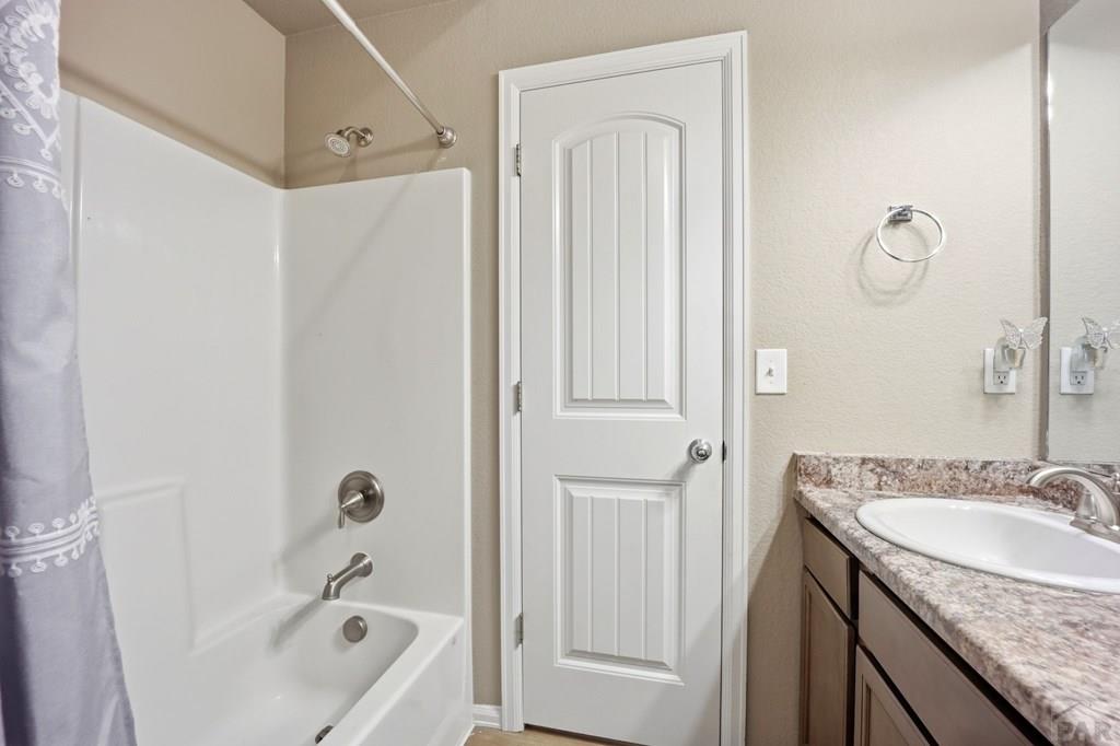 2324 Riverboat Ct