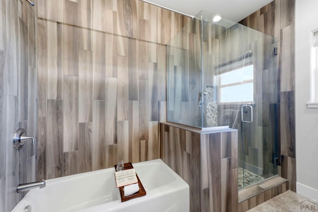 306 N Benito Dr