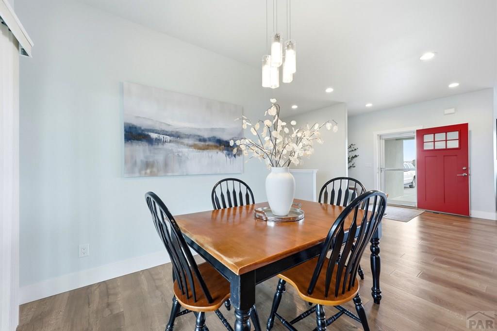 306 N Benito Dr