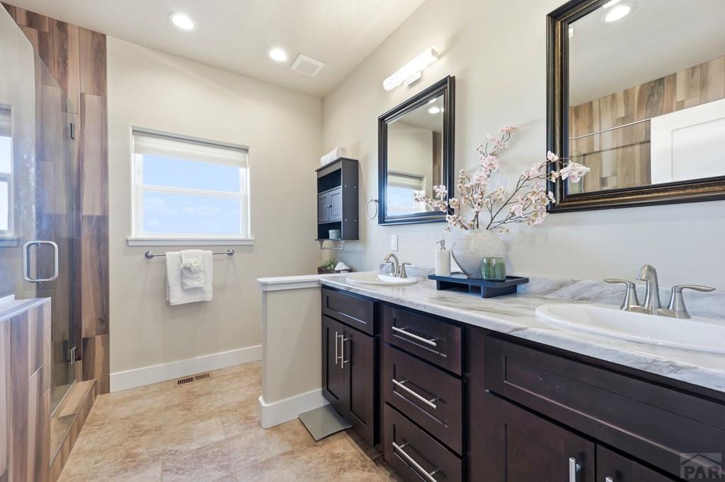 306 N Benito Dr