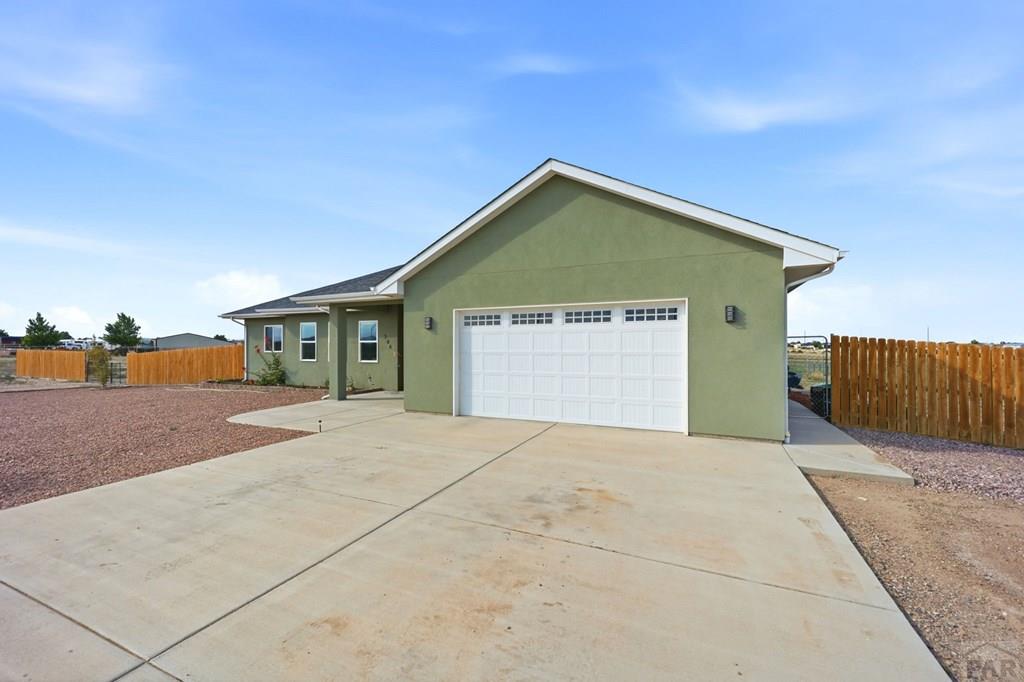 306 N Benito Dr