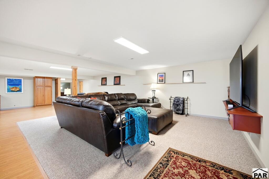 7017 Samuels Lane