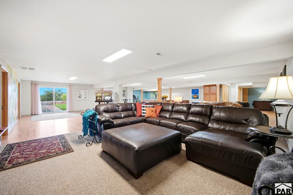 7017 Samuels Lane