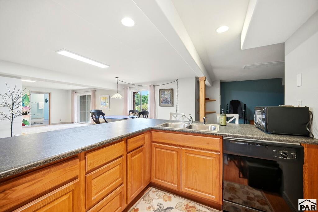 7017 Samuels Lane