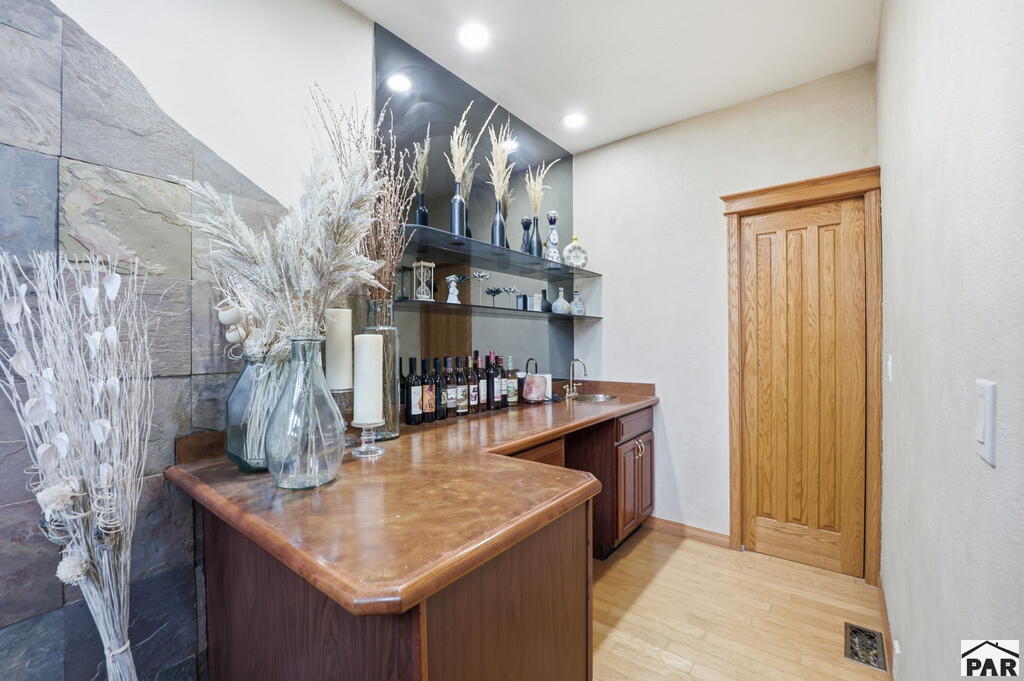 134 San Carlos Rd