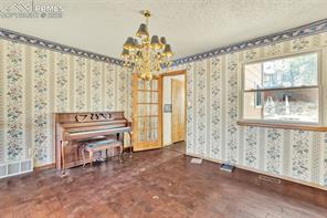935 N War Eagle Drive
