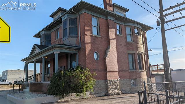 711 N Albany Avenue