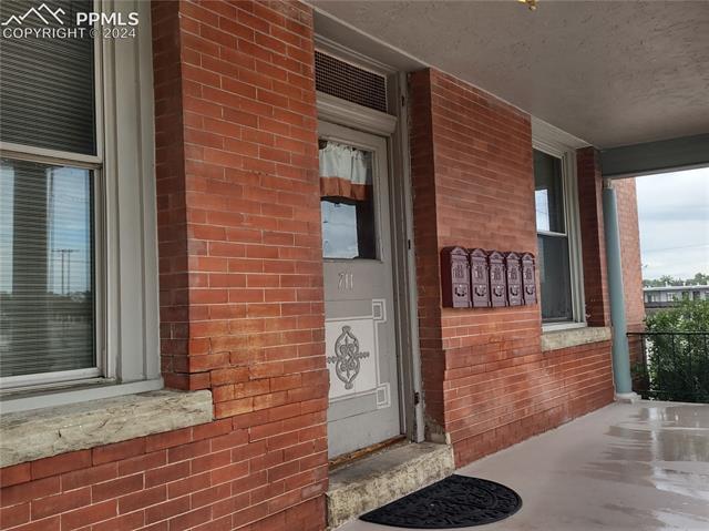 711 N Albany Avenue