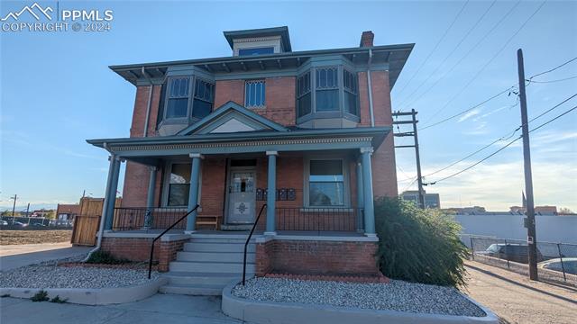 711 N Albany Avenue