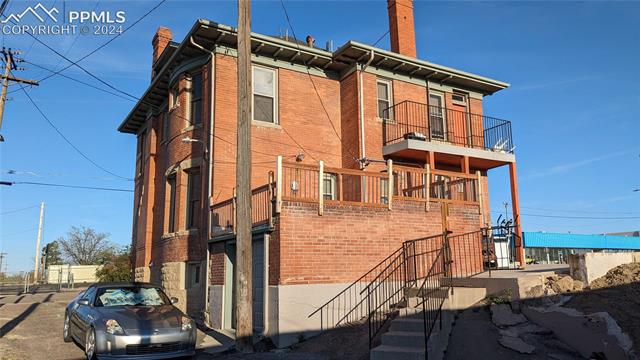 711 N Albany Avenue