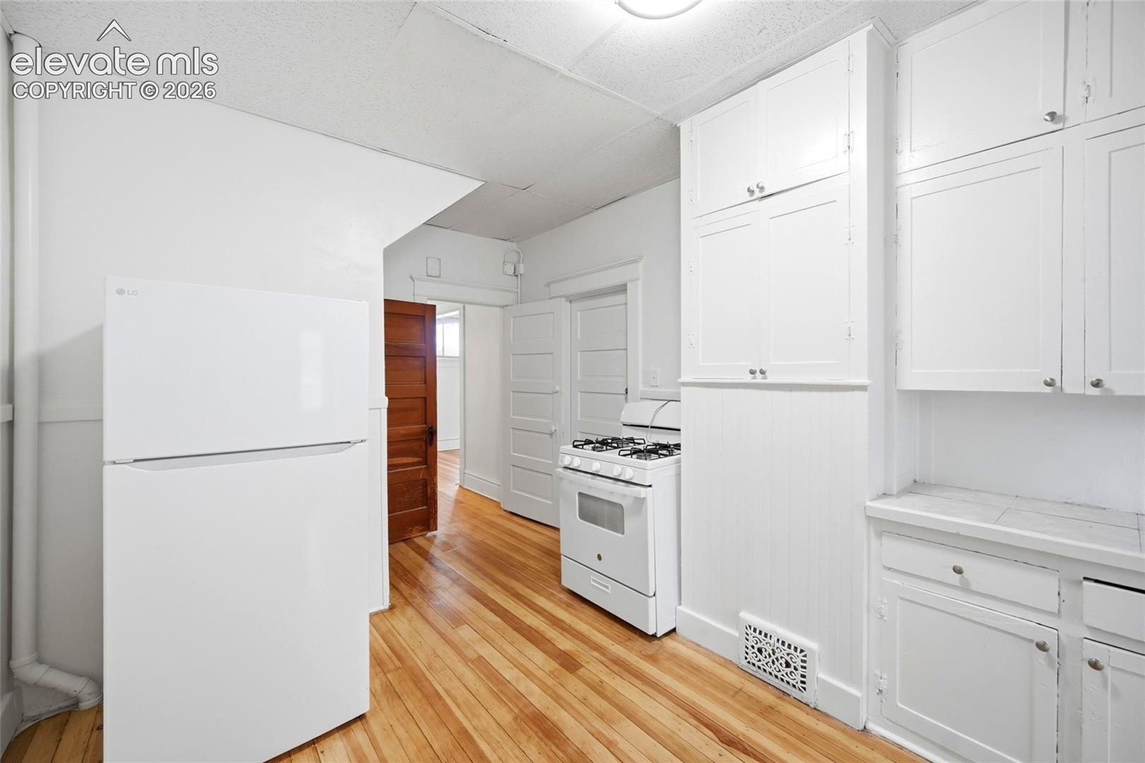 201 Quincy Street Unit: 203