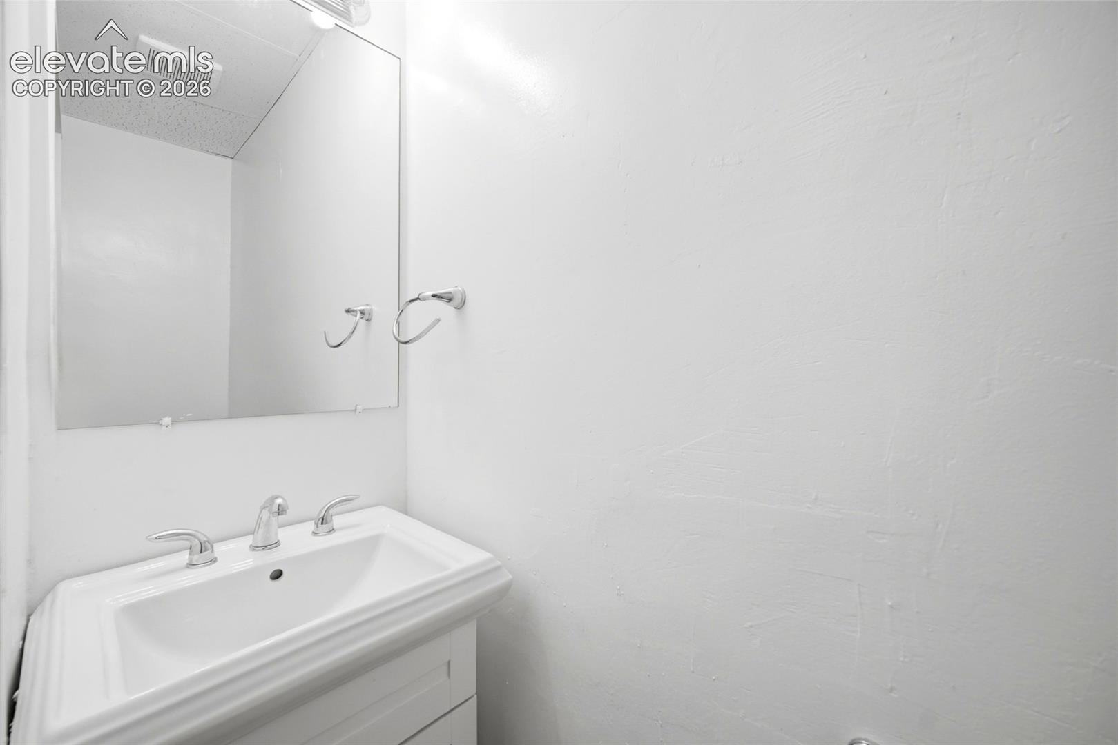 201 Quincy Street Unit: 203