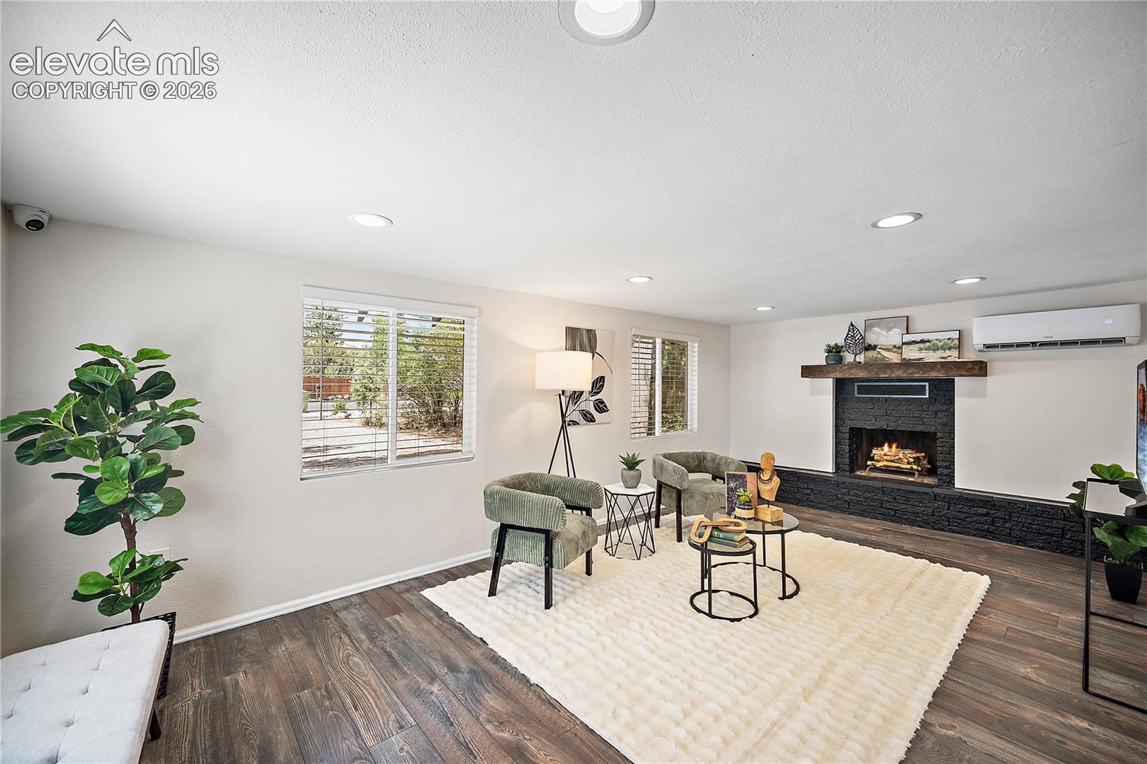 819 Cheyenne Boulevard