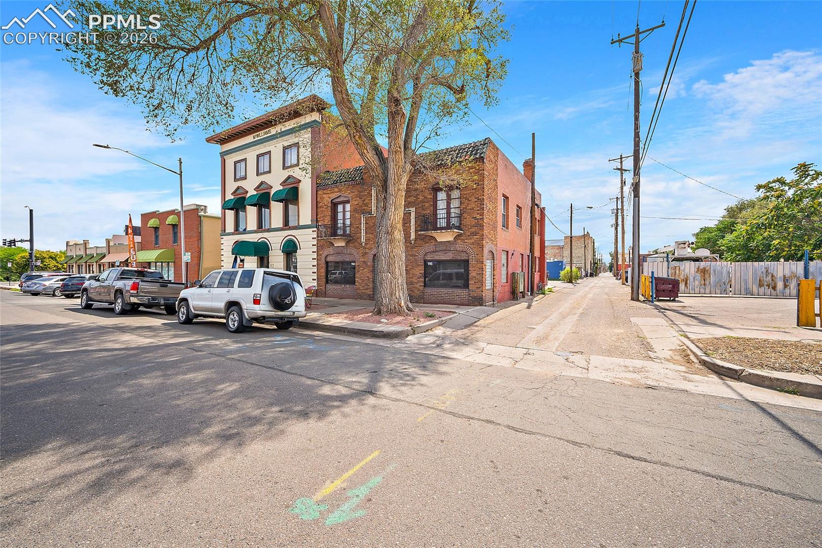 114 Colorado Avenue 116