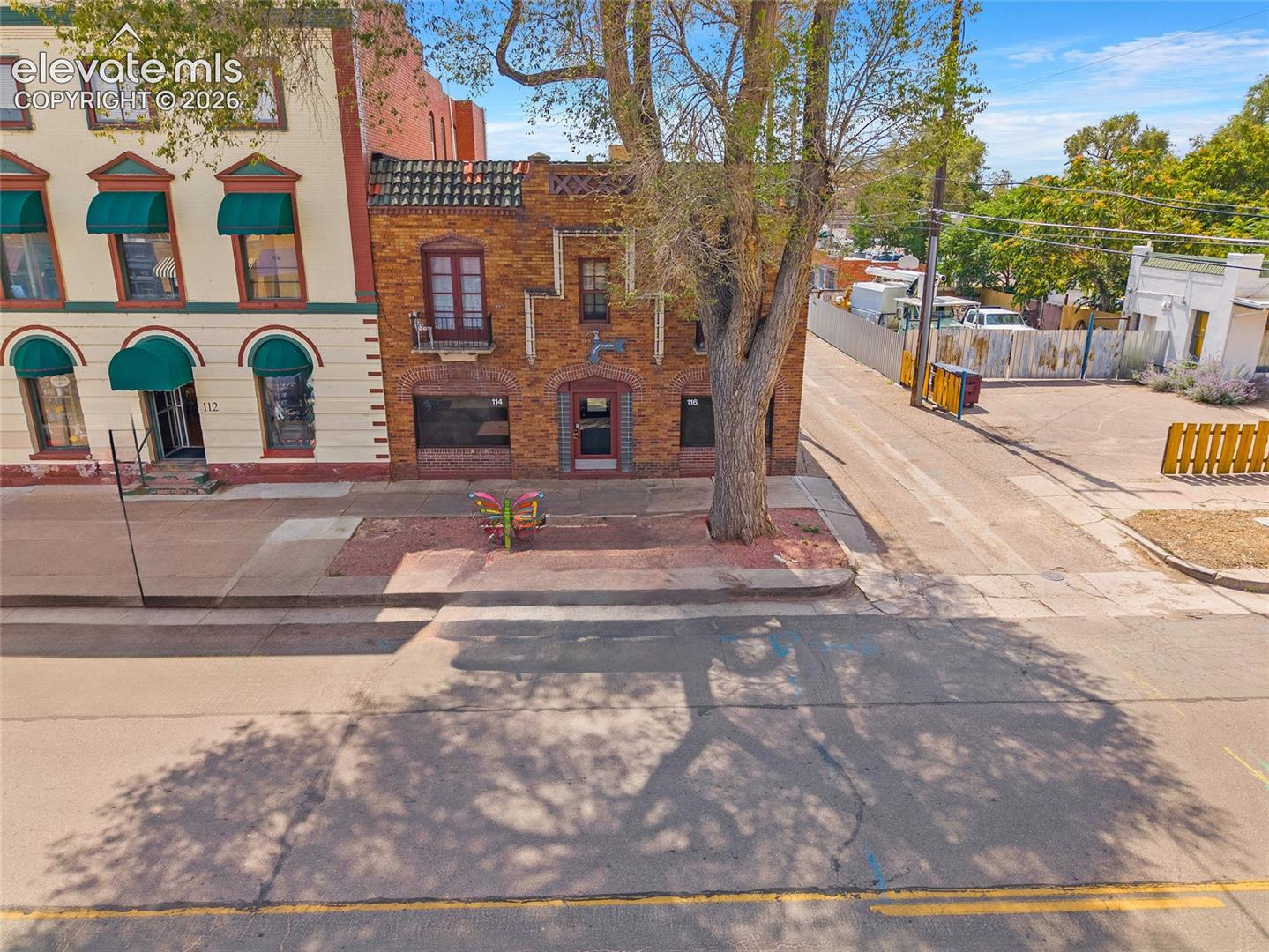 114 Colorado Avenue 116