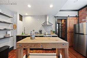 114 Colorado Avenue 116