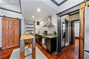 114 Colorado Avenue 116