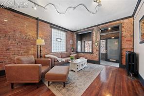 114 Colorado Avenue 116