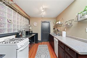 114 Colorado Avenue 116