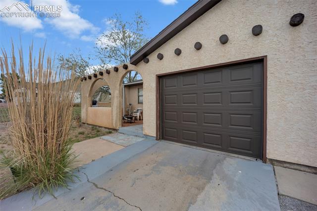 992 S Elbow Drive