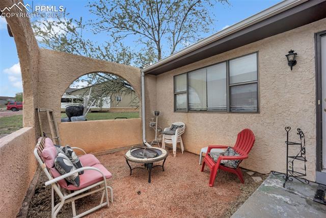 992 S Elbow Drive