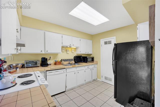 992 S Elbow Drive