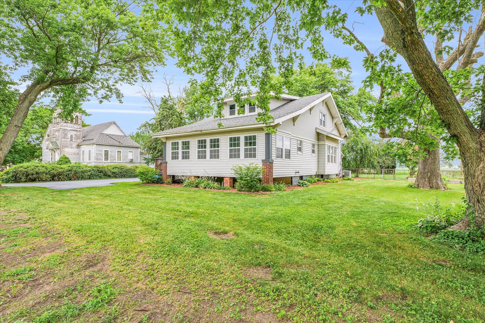 1876 County Road 1600