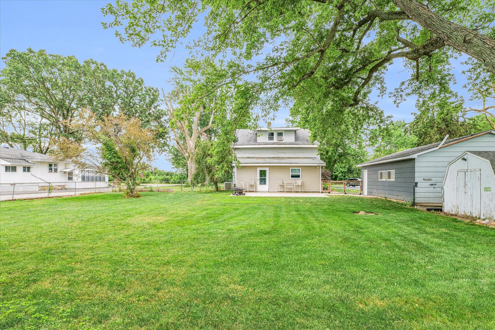 1876 County Road 1600