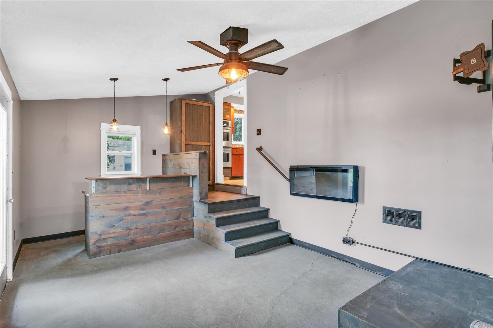 1876 County Road 1600