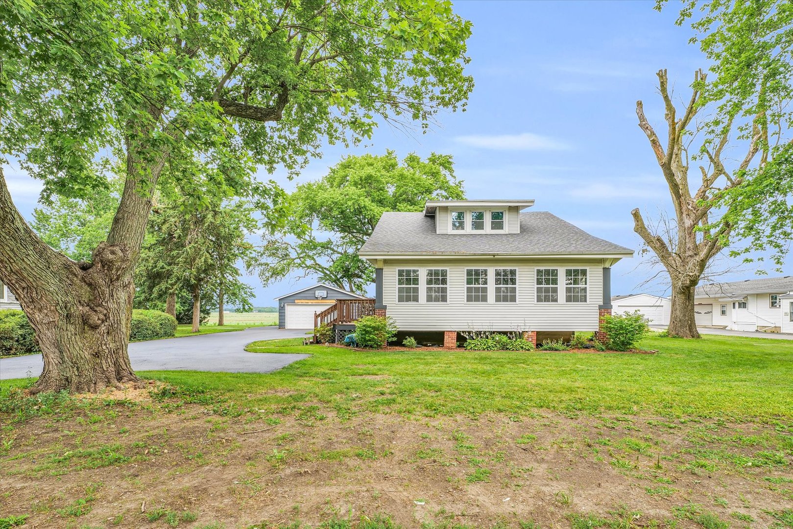 1876 County Road 1600